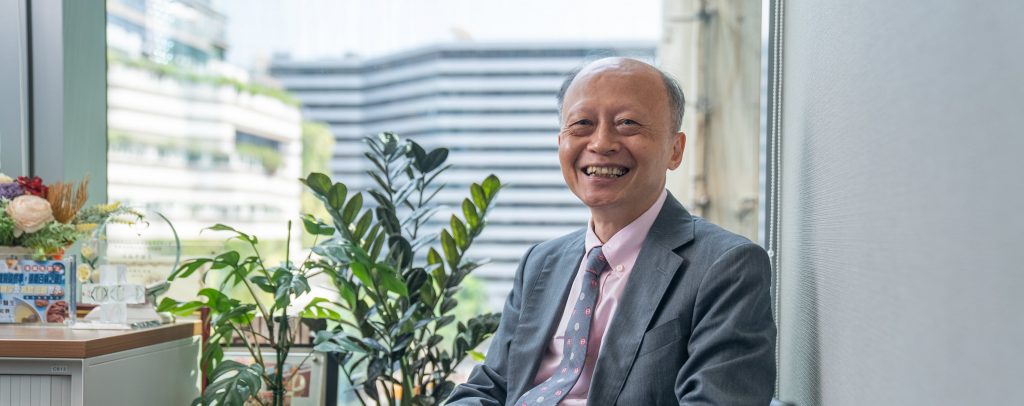 Dr Francis Chow